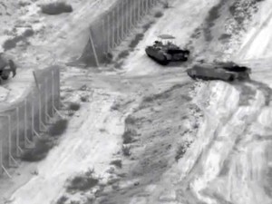 Mobil Warga Sipil Jadi Sasaran Tank Israel, Lagi Putar Balik Ditembak