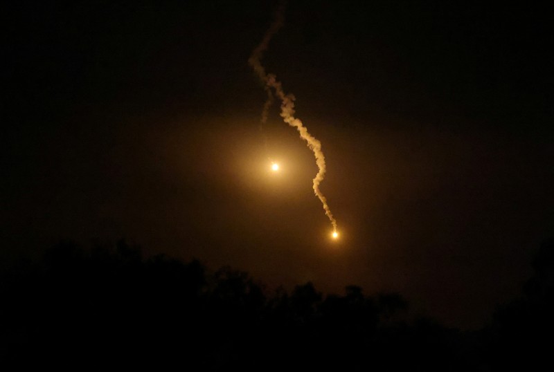 ISRAEL-PALESTINIANS/ A view of explosion in Gaza, seen from Sderot in southern Israel, October 27, 2023. REUTERS/Violeta Santos Moura