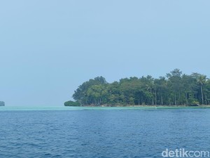 Kapal Speedboat Terbalik di Perairan Pulau Rambut Kepulauan Seribu