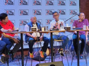 Masinton PDIP: Pak Jokowi Masih Sayang Bu Mega Nggak?