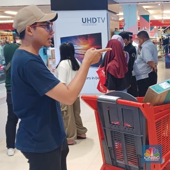 Makin Ramai! Area Elektronik di Transmart Banjir Pengunjung