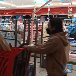 Elektronik-Buah Diserbu Pengunjung di Transmart Full Day Sale