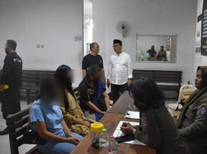 Tiga PSK Online Diamankan Satpol PP Surabaya saat Beroperasi di Hotel