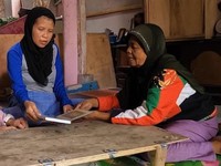 Ibu Ini Puasa Seminggu Demi Beri Makan Anak Kelainan Mental