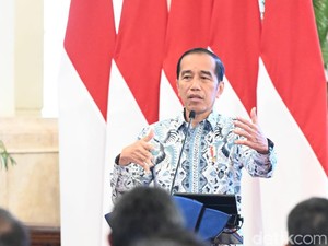 Rencana Besar Hilirisasi Jokowi: Rumput Laut Jadi Bensin