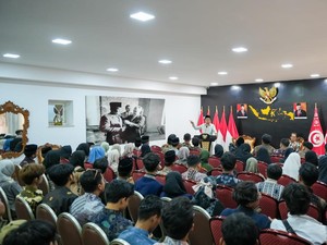 Dubes Zuhairi Pompa Semangat Mahasiswa Baru Tunis Lewat Spirit Sumpah Pemuda