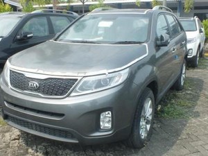 Bea Cukai Lelang 48 Mobil Kia Mulai Rp 83 Jutaan!