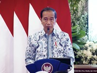 Jokowi Sentil Lagi Kepala Daerah: Urusan Izin Berbulan-Bulan