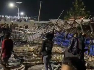 Viral Penonton Voli di Lamongan Ricuh Sampai Robohkan Tribun