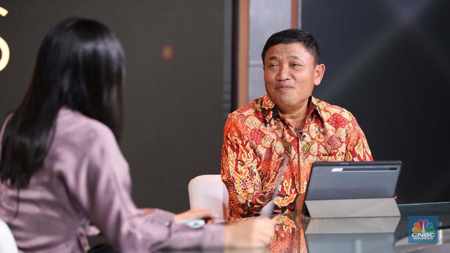 Wakil Dirut PT Bank Syariah Indonesia TBK, Bob Tyasika Ananta dalam acara Road To CNBC Indonesia Award 2023. (CNBC Indonesia/Tri Susilo)