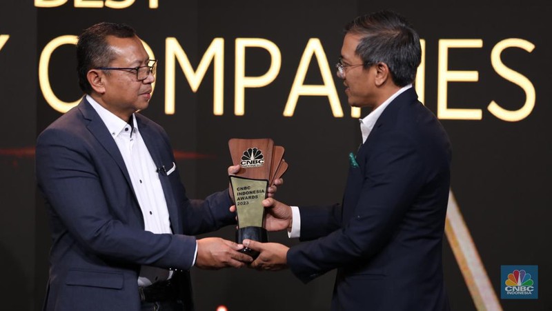 PT Rukun Raharja Tbk (RAJA) meraih penghargaan 