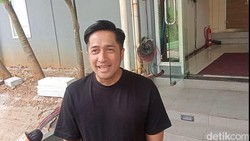 Irfan Hakim Usahakan Ibadah Tak Putus Meski Sibuk Kerja