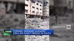 Video: Israel Serang Gudang Bulan Sabit Merah di Gaza