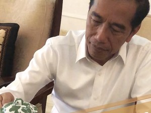 Jamu Rempah Andalan Jokowi hingga Pasutri Mulung Sampah di Pasar