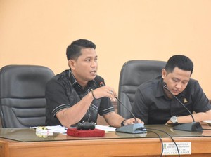 DPRD Sinjai Desak Kontraktor Perbaiki Kabel PLTM Halangi Akses Bulan Depan