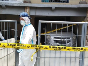 Dokter Ungkap Penyebab Ibu Lemas di TKP Mayat Bapak-Anak Membusuk di Koja