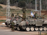 Tak Cuma Gaza, Militer Israel Bawa Tank ke Perbatasan Lebanon