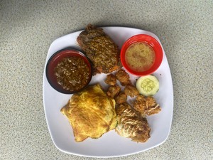 Menikmati Rasa Pedas yang Nyentrik dari Ayam Geprek Andaliman