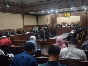 Usai Emosi dan Sebut Pengecut, Eks Anak Buah Minta Maaf ke Johnny Plate