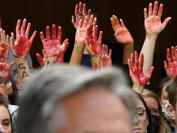 Potret Tangan Berdarah Muncul di AS, Bela Gaza Palestina