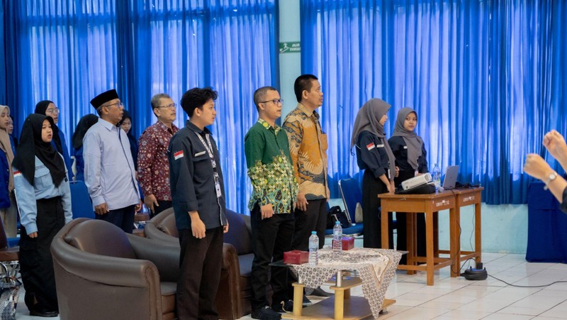 Dalam rangka perlunya memberikan literasi keuangan kepada masyarakat, Allo Bank dan InvestasiKu mendatangi kampus Universitas Muhammadiyah Sukabumi. Acara ini diadakan di Aula Kampus Universitas Muhammadiyah, Sukabumi pada hari Rabu, 01 November 2023 yang dihadiri oleh lebih dari 100 orang mahasiswa. (Dok. InvestasiKu)