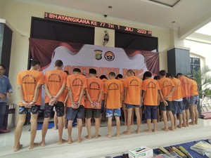 Polres Metro Bekasi Ungkap 13 Kasus Pidana: Pencurian hingga Pembunuhan