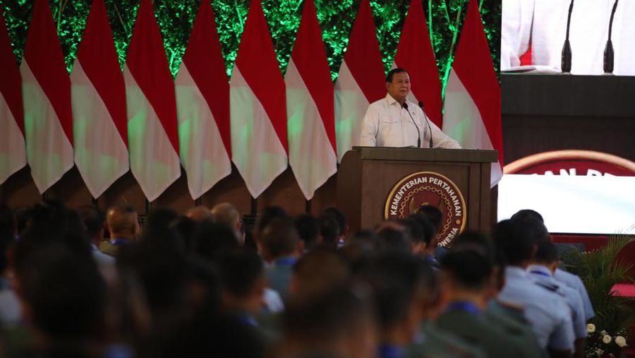 Menteri Pertahanan Prabowo Subianto membuka 'Simposium Geopolitik & Geostrategis Global serta Pengaruhnya terhadap Indonesia' di Kementerian Pertahanan, Kamis (2/11).