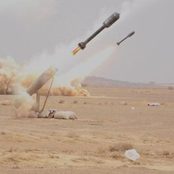 Panas! Sekutu Hamas & Iran Serang Kapal Perang AS