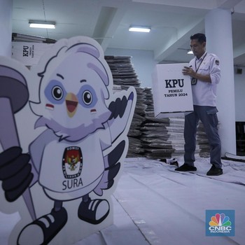 Pemilu Kian Dekat, Ribuan Kotak Suara Tiba di Gudang KPU