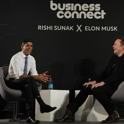 Elon Musk Ramal Masa Depan Manusia: Nganggur, Kerja Jika Mau