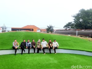 Kabar Gembira, Warga Karawang Kini Punya Alun-alun Baru