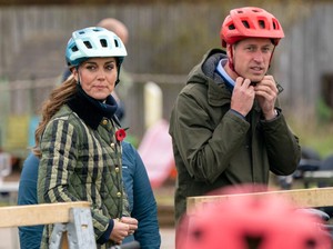 Video Terbaru Kate Middleton dengan Pangeran William Diragukan Keasliannya