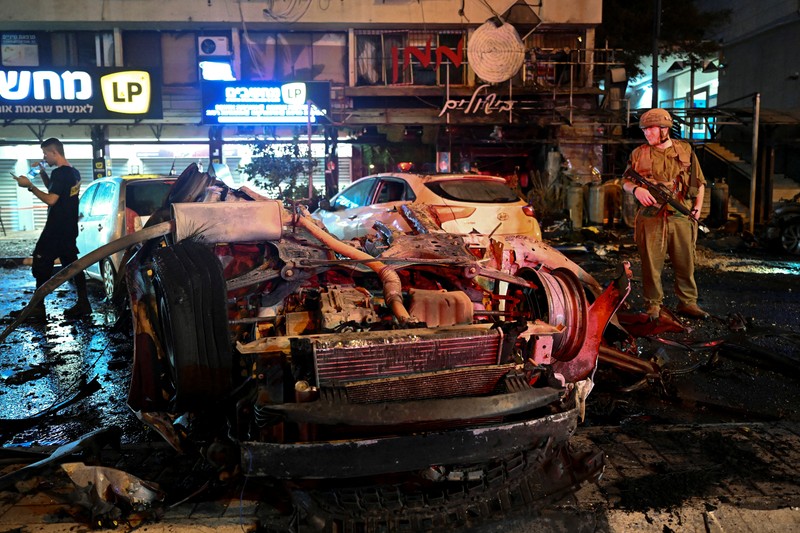 Israel kebakaran hebat kena serangan Lebanon (Reuters Video)
