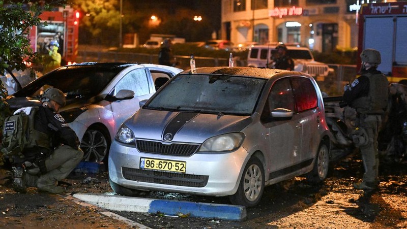 Israel kebakaran hebat kena serangan Lebanon (Reuters Video)