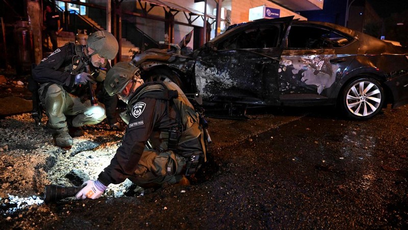 Israel kebakaran hebat kena serangan Lebanon (Reuters Video)