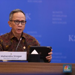 Suku Bunga Tinggi, Bos OJK Yakin RI Tahan Guncangan