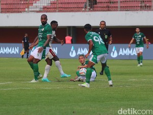 Puji Legiun Asing Persis, Bertrand Crasson Minta Penggawa PSS Siap Mental