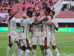 Save Krusial Maringa Menangkan Bali United Atas PSS Sleman 1-0