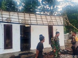 Rumah Terbakar Ditinggal Nyabit Rumput, Emas 50 Gram Lenyap