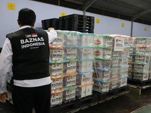 Siap Dikirim ke Palestina, 6 Truk Bantuan BAZNAS Masuk Lanud Halim