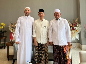 Gibran Tak Sambutan di Haul Habib Ali Solo, Nusron: Adab Sama Sepuh