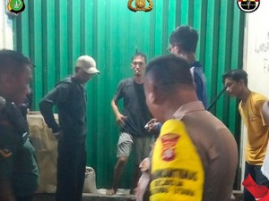 Viral Pria Mengamuk di Koja Jakut hingga Diangkut Pak Bhabin