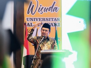 Beri Orasi Ilmiah, Waka MPR Dorong Sarjana Baru Berani Jadi Pengusaha