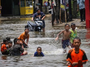 Langkah-langkah BPBD DKI Hadapi Musim Hujan dan Potensi Banjir Jakarta