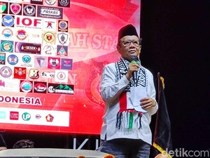 Pakai Syal Save Palestine, Mahfud Kutuk Pembantaian di Gaza