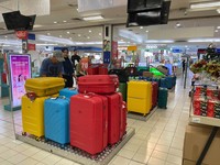 Cuma Besok! Harga Koper Mulai Rp 500 Ribuan di Transmart