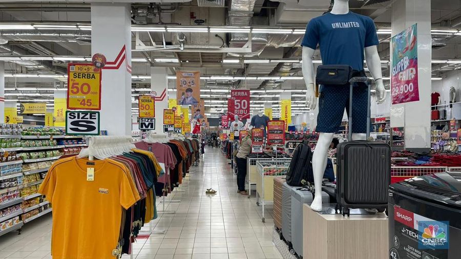 Transmart Full Day Sale di ITC BSD (CNBC Indonesia/Tety Purwanti)