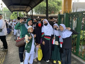 Warga Bogor Ikut Aksi Bela Palestina di Monas: Sedih-Peduli Kemanusiaan