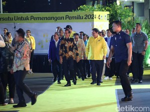 Airlangga di Depan Jokowi: Golkar Paling Konsisten Dukung Pemerintahan