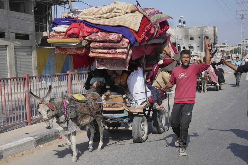 Warga Palestina di Tepi Barat terusir dari rumah mereka sendiri, karena agresi Israel yang kian parah di wilayah tersebut. (AP Photo/Hatem Moussa) Warga Palestina di Tepi Barat terusir dari rumah mereka sendiri, karena agresi Israel yang kian parah di wilayah tersebut. (AP Photo/Hatem Moussa)